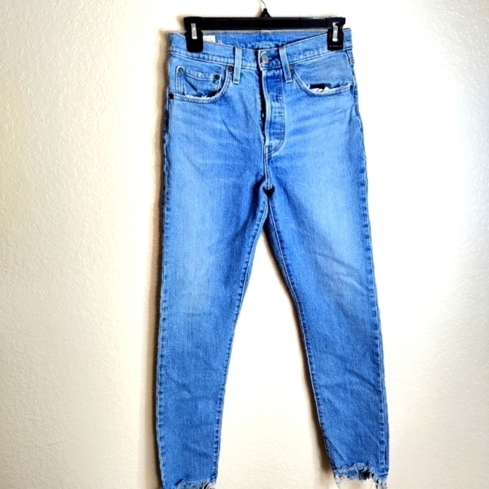 Levi's 501 original button fly high rise chewed hem skinny jeans sz 26